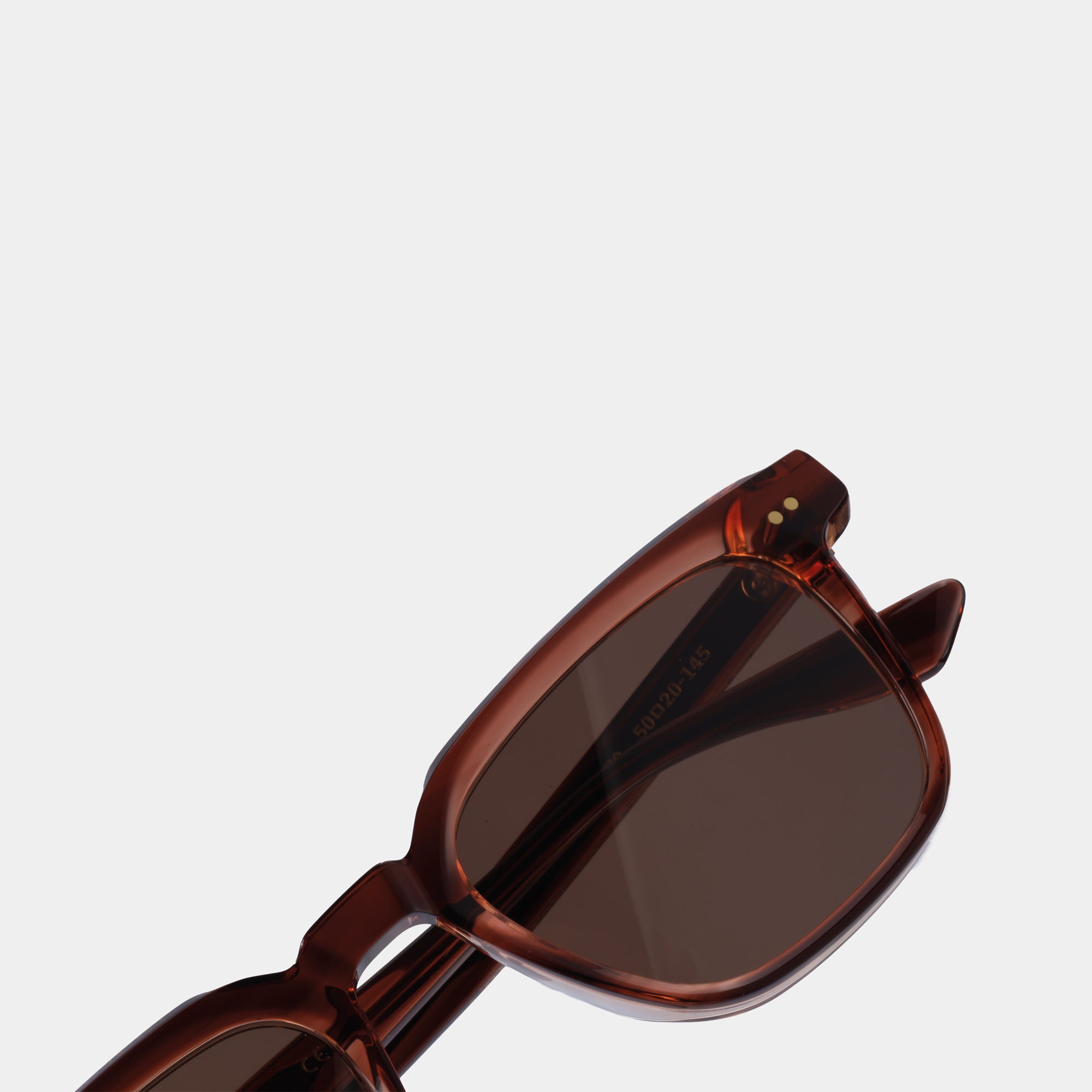 EM0102 C1