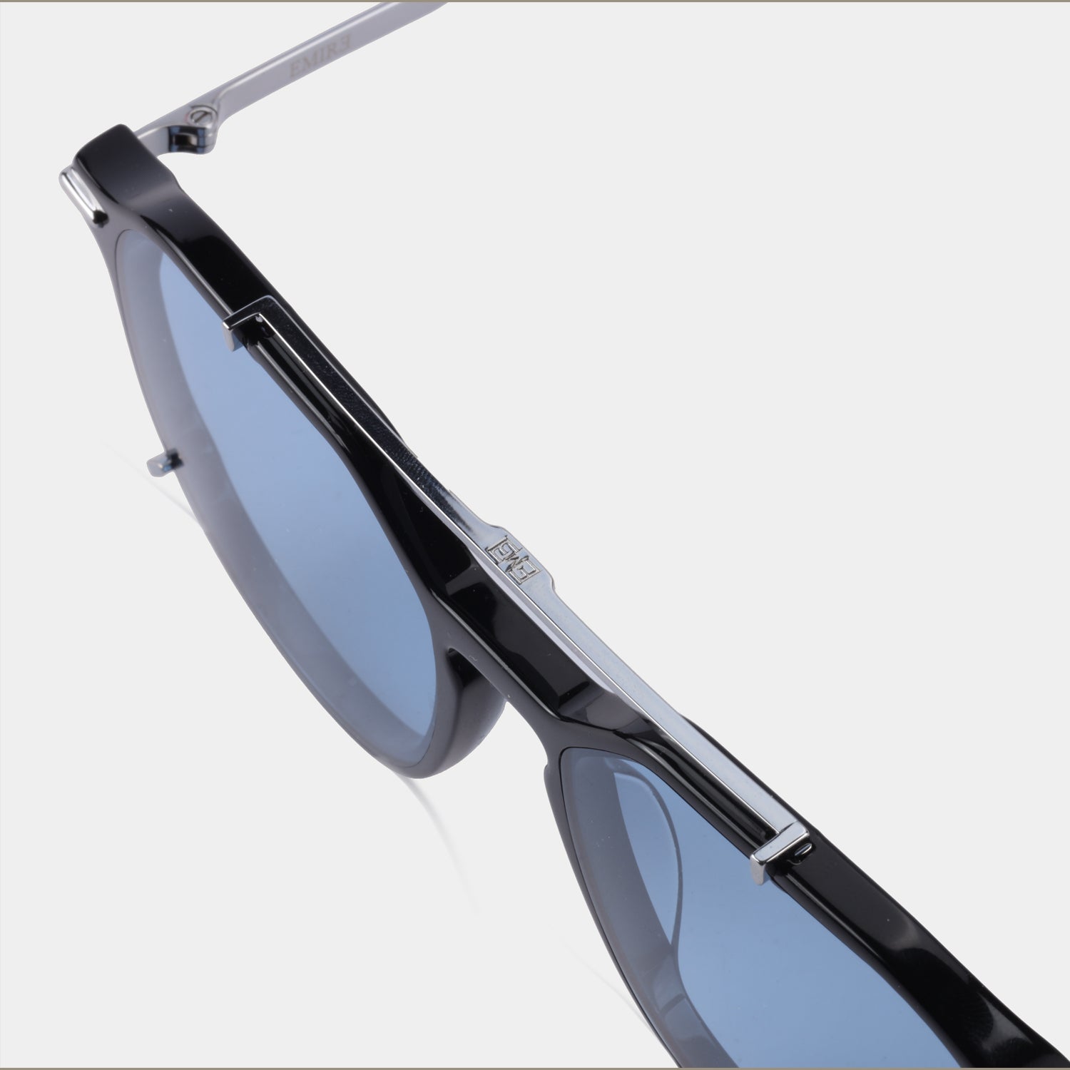 Elegante BT2 EB01